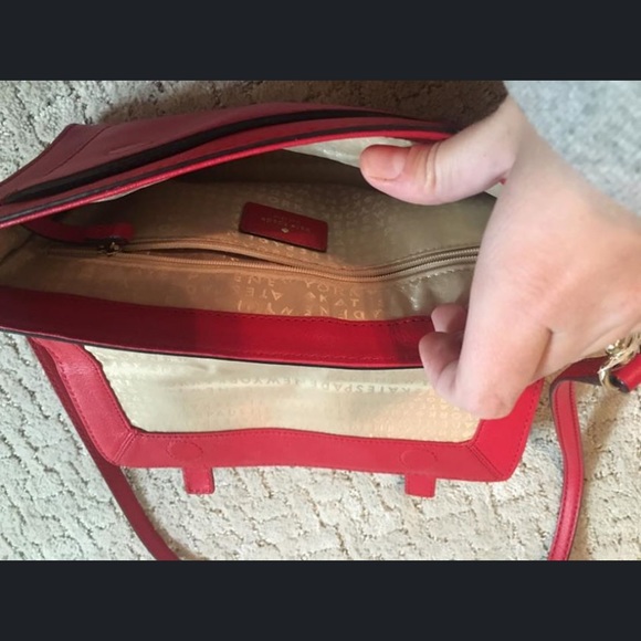 Brand new Kate Spade purse! - Picture 3 of 4